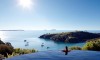 Uma piscina de borda infinita com vista para o horizonte, em Delamore Lodge, em Waiheke Island, no Golfo de Hauraki, Nova Zelândia (www.delamorelodge.com)