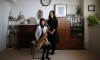 Manami Miyazak e a filha Nanaha em sua casa em Tóquio. Manami só tem um sonho para a filha: que ela construa um lar amoroso e um casamento feliz. A filha tem outros planos: quer ser designer, musicista ou enfermeira