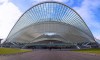 Liege, Bélgica - A estação Liege-Guillemin contempla uma enorme estrutura de aço e vidro que parece ter saído em um episódio dos Jetsons. O teto curvado imita o movimento de uma onda, para simbolizar o movimento de passageiros que frenquentam o lugar