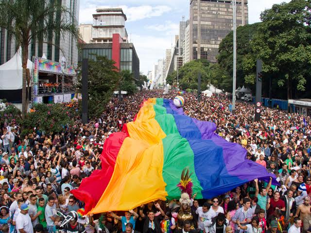 O filme “Divinas Divas” terá seu próprio trio elétrico na Parada LGBT 2017 de São Paulo
