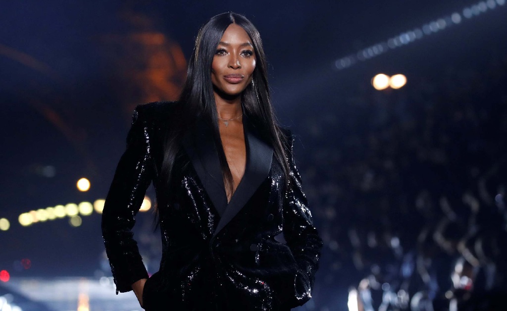 Aos 50 anos Naomi Campbell está mais em alta do que nunca e uma