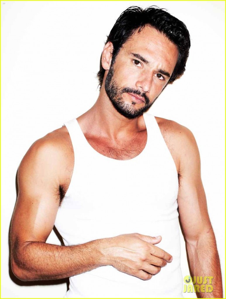 Rodrigo Santoro Mostra Boa Forma Em Ensaio Para A Revista Flaunt Glamurama