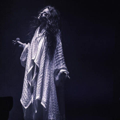 Notas Musicais: Lorde assina trilha sonora do próximo filme da franquia 'Jogos  vorazes