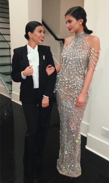 Kourtney Kardashian e Kylie Jenner