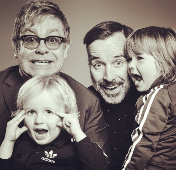 Elton John, David Furnish e os filhos