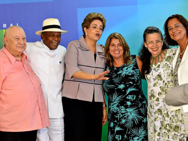 Presidente tem transformado cerimônias oficiais do Planalto em atos anti-impeachment Antonio Cruz/Agência Brasil