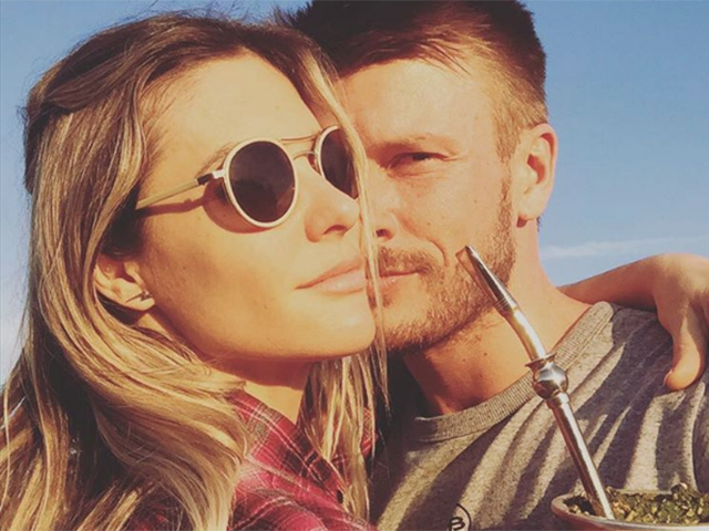 Fernanda Lima e Rodrigo Hilbert aceitam a brincadeira do amar é Glamurama