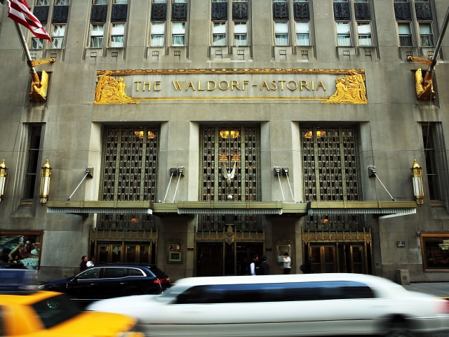 A fachada do Waldorf, em NY