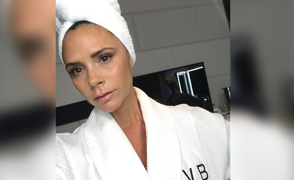 Topa passar cocô de rouxinol no rosto? Victoria Beckhan é fã e garante que  a pele fica ótima... Aos fatos! – Notas – Glamurama