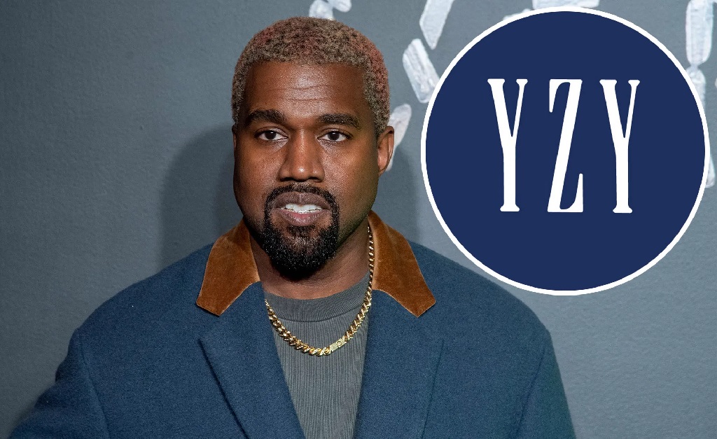 Kanye West e a logomarca da Yeezy x Gap
