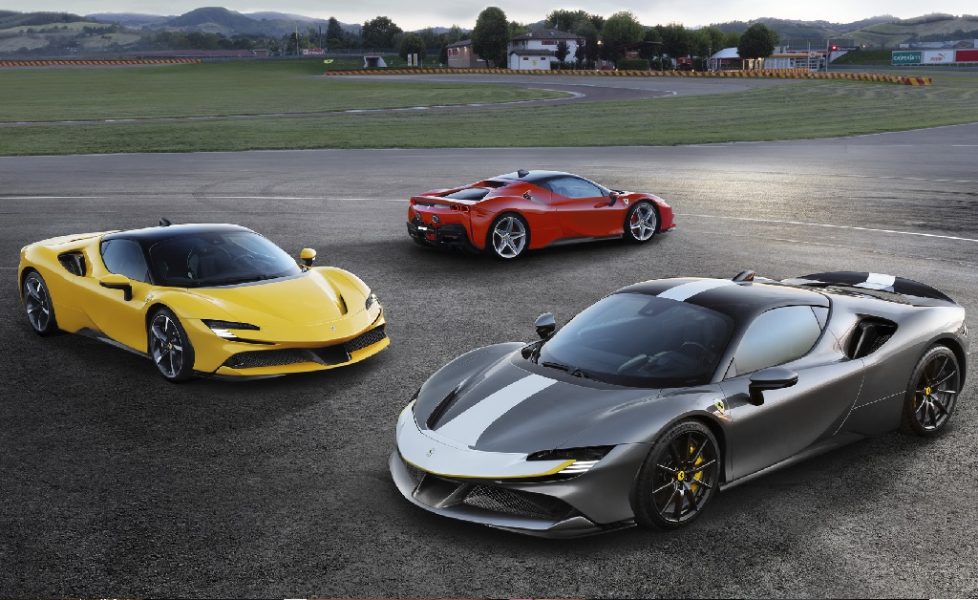 Primeiro 'carro popular' da Ferrari começa a ser vendido no hemisfério