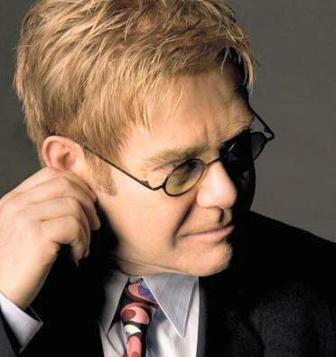 Elton John: livro beneficente