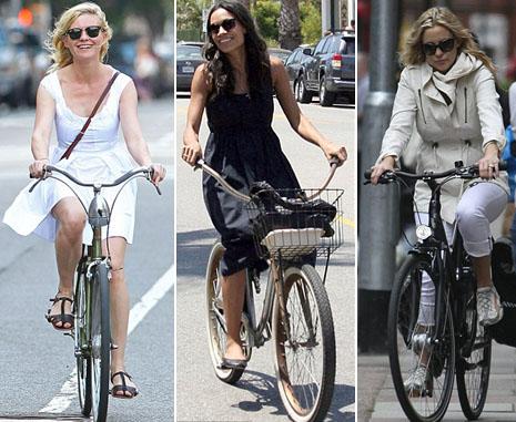 Kirsten, Rosario e Kate: elas vão de bicicleta